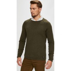 Jack & Jones - Sweter. Zielone swetry męskie Jack & Jones, xl, bez wzorów, z bawełny, z okrągłym kołnierzem, bez kaptura. W wyprzedaży za 99,90 zł.