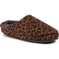Kapcie S.OLIVER - 5-27101-33 Brown Leo 396. Pomarańczowe klapki damskie S.Oliver, bez wzorów, z tworzywa sztucznego, bez obcasa. Za 99,00 zł.