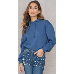 Bluzy damskie: NA-KD Basic Bluza z kapturem basic – Blue