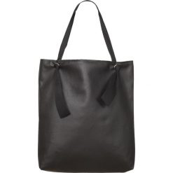 Torba black Ribbon. Czarne torebki klasyczne damskie Pakamera, z bawełny. Za 145,00 zł.
