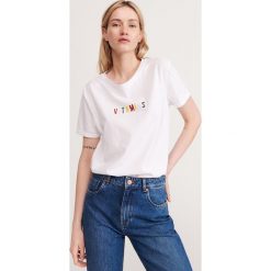 T-shirt z bawełny organicznej - Biały. Białe t-shirty damskie Reserved, s, bez wzorów, z bawełny, bez kołnierzyka. Za 29,99 zł.