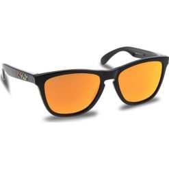 Okulary przeciwsłoneczne OAKLEY - Frogskins OO9013-24-325 Polished Black/Fire Iridium. Brązowe okulary przeciwsłoneczne męskie wayfarery marki Oakley, z tworzywa sztucznego. W wyprzedaży za 449,00 zł.