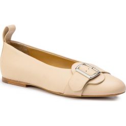 Baleriny JIL SANDER NAVY - JN32072A Apricot 324. Brązowe baleriny damskie Jil Sander Navy, bez wzorów, ze skóry, klasyczne, bez obcasa. W wyprzedaży za 729,00 zł.