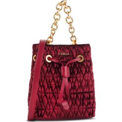 Torebka Furla Stacy Cometa 994269 B BUO2 N17. Czerwone torebki klasyczne damskie Furla, bez wzorów, bez dodatków. W wyprzedaży za 559,00 zł.