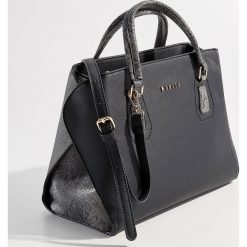 Torba City Bag z motywem zwierzęcym - Czarny. Czarne torebki klasyczne damskie Mohito, z motywem zwierzęcym. Za 129,99 zł.