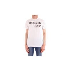 T-shirty z krótkim rękawem Trussardi 52T00242-1T001675. Białe t-shirty męskie Trussardi, s, bez wzorów, bez kołnierzyka, krótkie. Za 242,81 zł.