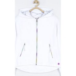 Coccodrillo - Bluza dziecięca 128-146 cm. Białe bluzy dziewczęce COCCODRILLO, bez wzorów, z elastanu, z kapturem. W wyprzedaży za 49,90 zł.