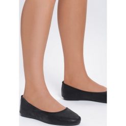 Czarne Balerinki Sleek. Czarne baleriny damskie Inny, z aplikacjami, bez obcasa, na płaskiej podeszwie. Za 49,99 zł.