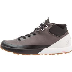 Salomon ACRO CHUKKA WR Buty trekkingowe magnet/black/white. Czarne buty trekkingowe męskie Salomon, z materiału, outdoorowe. Za 609,00 zł.