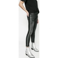 Liu Jo - Jeansy Ideal. Szare jeansy damskie relaxed fit marki Liu Jo. W wyprzedaży za 659,90 zł.