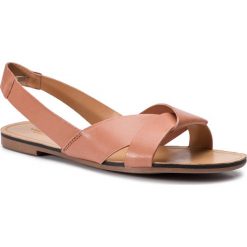 Sandały VAGABOND - Tia 4331-201-56 Dusty Pink. Różowe klapki damskie Vagabond, bez wzorów, ze skóry, bez obcasa, na obcasie. W wyprzedaży za 259,00 zł.