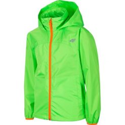Kurtka sportowa chłopięca (122-164) JKUM403 - soczysta zieleń neon. Żółte kurtki chłopięce z materiału, sportowe. W wyprzedaży za 59,99 zł.