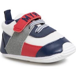 Sneakersy MAYORAL - 9280 Cuore 42. Niebieskie trampki chłopięce Mayoral, bez wzorów, ze skóry ekologicznej, na rzepy. Za 89,00 zł.
