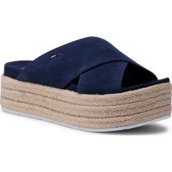 Espadryle TOMMY JEANS - Criss Cross Mule Flatform EN0EN00993 Twilight Navy C87. Niebieskie espadryle damskie Tommy Jeans, bez wzorów, z jeansu, bez obcasa. Za 359,00 zł.
