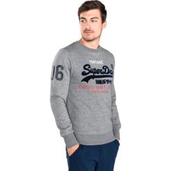 SuperDry Bluza Szary. Szare bluzy męskie Superdry, xl, z haftami, z bawełny, bez kołnierzyka, bez rękawów, bez kaptura. Za 312,95 zł.