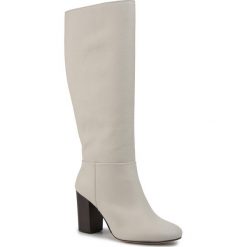 Kozaki BULLBOXER - 335500E7L Off White. Białe kozaki damskie Bullboxer, ze skóry, przed kolano, na wysokim obcasie, bez zapięcia. W wyprzedaży za 389,00 zł.