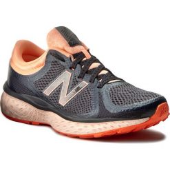 Buty NEW BALANCE - W720LO4 Czarny. Czarne buty damskie do biegania marki New Balance, ze skóry ekologicznej. W wyprzedaży za 239,00 zł.