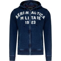 Bluza AERONAUTICA MILITARE. Niebieskie bluzy męskie Aeronautica Militare, z haftami, z tkaniny, z kapturem, bez rękawów, z kapturem. Za 790,00 zł.