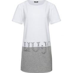 Sukienka codzienna Liu Jo Sport T19077 J5003. Białe sukienki damskie Liu Jo Sport, na co dzień, na lato, xs, bez wzorów, z elastanu, sportowe, bez kołnierzyka, bez rękawów, proste. W wyprzedaży za 209,00 zł.