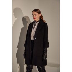 Answear Lab KRÓL kolekcja limitowana - Płaszcz wełniany Flo. Czarne kurtki damskie Answear Lab, s, bez wzorów, z poliesteru, klasyczne. Za 549,90 zł.