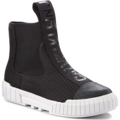 Trampki CALVIN KLEIN JEANS - Bea R0778 Black. Czarne półbuty damskie Calvin Klein Jeans, bez wzorów, z jeansu, bez zapięcia. Za 569,00 zł.
