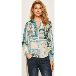 Desigual - Koszula. Niebieskie bluzki damskie Desigual, na co dzień, s, z aplikacjami, z bawełny, casualowe, bez kołnierzyka, z długim rękawem. W wyprzedaży za 299,90 zł.