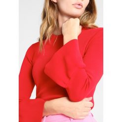 Swetry klasyczne damskie: Envii ENSPRINKLE Sweter candy red