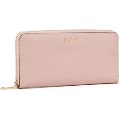 Duży Portfel Damski DKNY - Liza-Lg Zip Around R0111658 Cashmere CAH. Różowe portfele damskie DKNY, bez wzorów, ze skóry. W wyprzedaży za 359,00 zł.