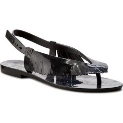 Sandały MELISSA - Harmonic Sandal+Sali 31910 Black 01003. Czarne klapki damskie Melissa, bez wzorów, z tworzywa sztucznego, bez obcasa, na obcasie. W wyprzedaży za 149,00 zł.
