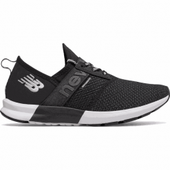 New Balance FuelCore NERGIZE - WXNRGTK. Buty sportowe damskie New Balance, bez wzorów, z materiału, na fitness i siłownię. W wyprzedaży za 169,99 zł.