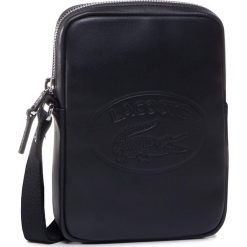 Saszetka LACOSTE - Slim Vertical Camera Bag NH2928IC Black. Czarne torby męskie skórzane Lacoste, bez wzorów, ze skóry, młodzieżowe. W wyprzedaży za 379,00 zł.