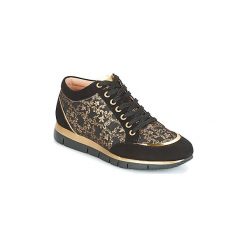Buty Unisa BARDAY. Czarne trampki i tenisówki damskie Unisa, bez wzorów, bez zapięcia. Za 398,30 zł.