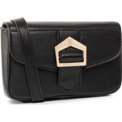Saszetka nerka SILVIAN HEACH - Fanny Pack Sh Lila RCP20022BO Black W0148. Czarne nerki damskie Silvian Heach, bez wzorów, ze skóry ekologicznej, młodzieżowe, bez dodatków. W wyprzedaży za 239,00 zł.