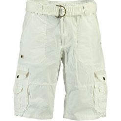 Bermudy "Perou" w kolorze białym. Białe spodenki i szorty męskie Geographical Norway Men, m, w paski, z bawełny. W wyprzedaży za 119,95 zł.