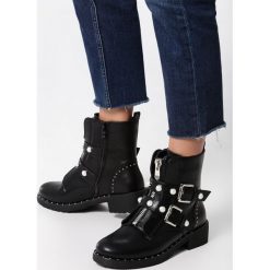 Czarne Botki Lila. Czarne botki dziewczęce Born2be, z paskami. Za 139,99 zł.