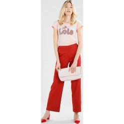 T-shirty damskie: LOIS Jeans CAMISETA SNOW LOGO Tshirt z nadrukiem rose quartz