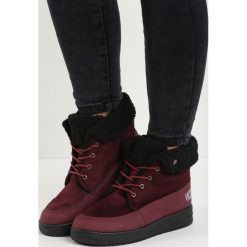 Bordowe Śniegowce Seek Peace. Czarne buty zimowe damskie marki Cropp. Za 69,99 zł.