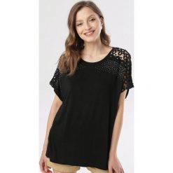 Czarna Bluzka Liteia. Czarne bluzki damskie Born2be, xl, bez wzorów, bez kołnierzyka, bez rękawów. W wyprzedaży za 49,99 zł.