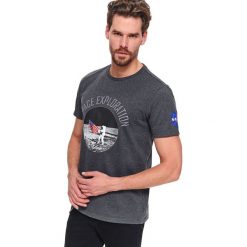 T-shirt nasa. Szare t-shirty męskie Top Secret, na zimę, xxl, z nadrukiem, z bawełny, klasyczne, z okrągłym kołnierzem, krótkie. W wyprzedaży za 39,99 zł.