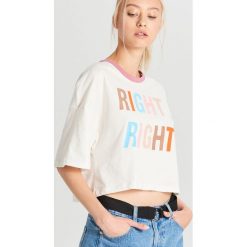 T-shirt oversize z nadrukiem - Kremowy. Białe t-shirty damskie Cropp, s, z nadrukiem, bez kołnierzyka. Za 29,99 zł.