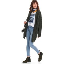 Spodnie jeansowe push up. Niebieskie spodnie damskie Top Secret, z jeansu. W wyprzedaży za 99,99 zł.