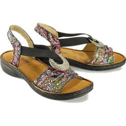 ARTIKER RELAKS 44C2708 kwiatowy, sandały damskie. Koturny damskie Artiker Relaks, bez wzorów, ze skóry, bez obcasa, na koturnie, bez zapięcia. Za 169,90 zł.