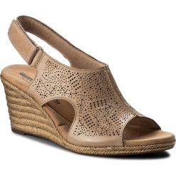 Espadryle CLARKS - Lafley Rosen 261337754 Sand. Pomarańczowe espadryle damskie Clarks, bez wzorów, ze skóry, bez obcasa, na obcasie. W wyprzedaży za 199,00 zł.