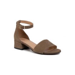 Lasocki 4490-01 Khaki. Brązowe sandały damskie Lasocki, bez wzorów, ze skóry, bez obcasa, bez zapięcia. Za 179,99 zł.