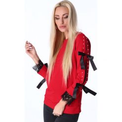 Bluza z kokardkami czerwona 1687. Czerwone bluzy damskie Fasardi, s, bez wzorów, bez rękawów, bez kaptura. Za 49,00 zł.