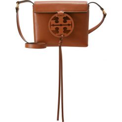 Torebki klasyczne damskie: Tory Burch MILLER Torba na ramię aged camello