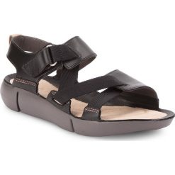 Sandały CLARKS - Tri Clover 261312734 Black Combi. Czarne klapki damskie Clarks, bez wzorów, ze skóry, bez obcasa. W wyprzedaży za 199,00 zł.