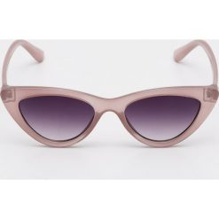 Okulary przeciwsłoneczne w stylu retro - Fioletowy. Fioletowe okulary przeciwsłoneczne damskie Sinsay, retro. Za 14,99 zł.