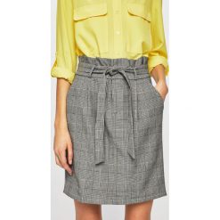 Vero Moda - Spódnica. Szare spódniczki damskie Vero Moda, na co dzień, s, z haftami, z elastanu, mini, proste. Za 149,90 zł.