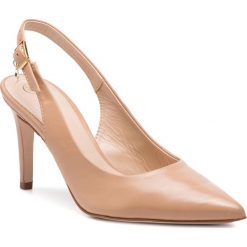 Sandały SOLO FEMME - 75414-88-I63/000-05-00 Beż. Brązowe klapki damskie Solo Femme, z aplikacjami, ze skóry, bez obcasa, na obcasie. W wyprzedaży za 239,00 zł.